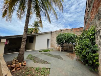 Casa, 3 quartos, 146 m² - Foto 1