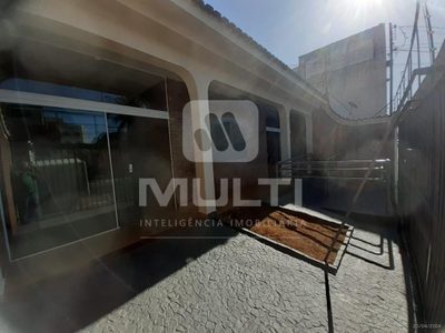 Casa, 3 quartos, 270 m² - Foto 1