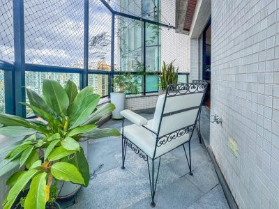 Apartamento, 3 quartos, 236 m² - Foto 2
