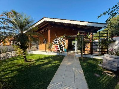 Casa, 3 quartos, 304 m² - Foto 1
