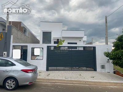 Casa, 5 quartos, 126 m² - Foto 1