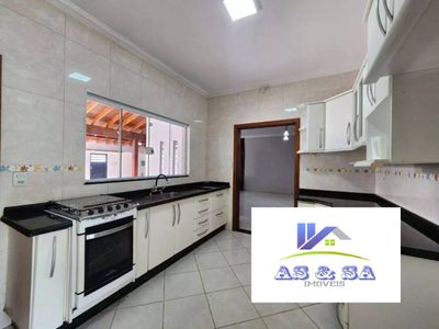 Casa, 4 quartos, 200 m² - Foto 1