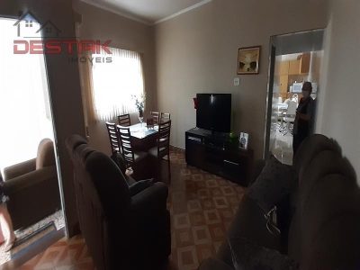 Casa, 2 quartos, 150 m² - Foto 1