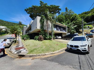 Casa, 4 quartos, 437 m² - Foto 1