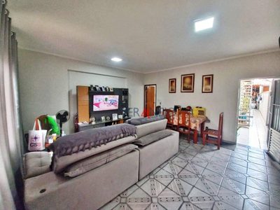 Casa, 3 quartos, 148 m² - Foto 2