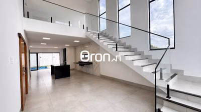 Sobrado, 4 quartos, 199 m² - Foto 1