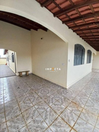 Casa, 4 quartos, 195 m² - Foto 2