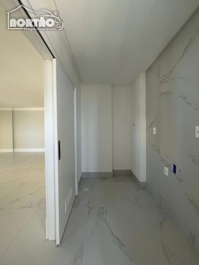 Casa, 4 quartos, 190 m² - Foto 4