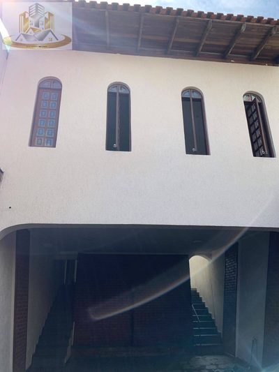 Casa, 5 quartos, 327 m² - Foto 1