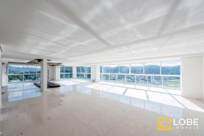 Cobertura, 4 quartos, 714 m² - Foto 1