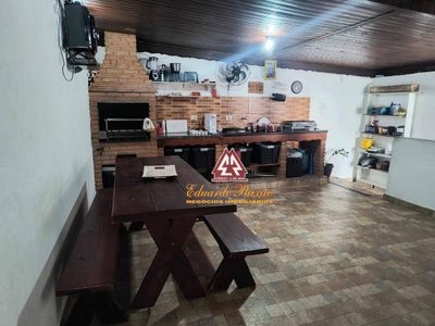 Sobrado, 3 quartos, 210 m² - Foto 1