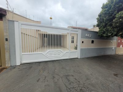 Casa, 4 quartos, 210 m² - Foto 1