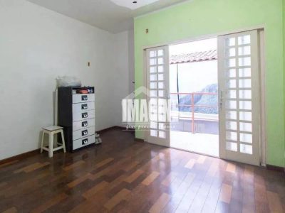 Sobrado, 3 quartos, 250 m² - Foto 2