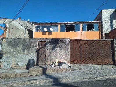 Casa, 1 quarto, 258 m² - Foto 1