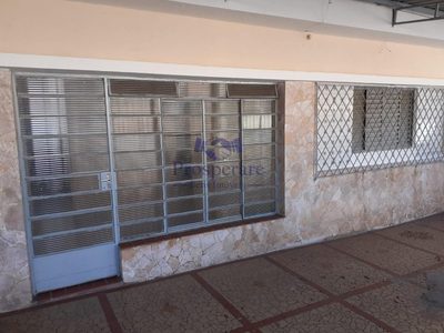 Casa, 3 quartos, 194 m² - Foto 1