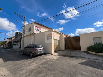Depósito-Galpão, 675 m² - Foto 1
