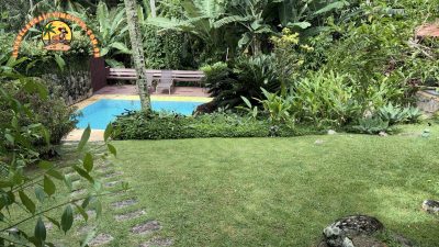 Casa, 4 quartos, 258 m² - Foto 1