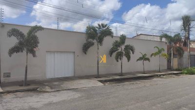 Casa, 4 quartos, 370 m² - Foto 1