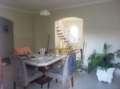 Sobrado, 4 quartos, 253 m² - Foto 2