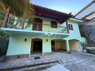Casa, 3 quartos, 273 m² - Foto 1