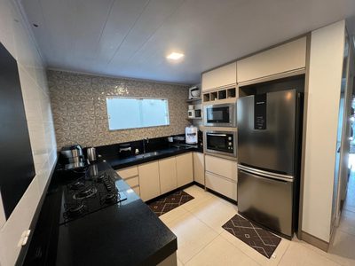 Sobrado, 3 quartos, 240 m² - Foto 1