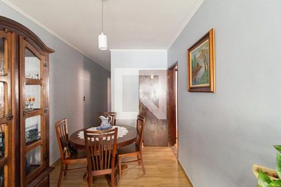 Casa, 3 quartos, 245 m² - Foto 2