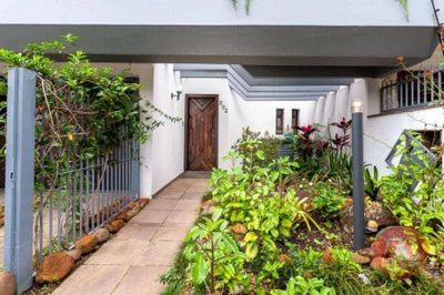 Casa, 3 quartos, 253 m² - Foto 2