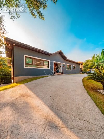 Casa, 8 quartos, 540 m² - Foto 1