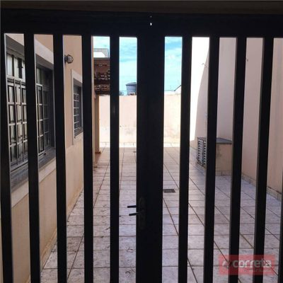 Casa, 3 quartos, 250 m² - Foto 4