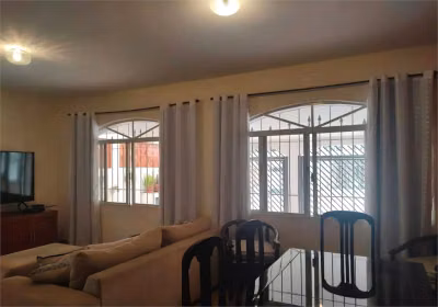Sobrado, 3 quartos, 174 m² - Foto 1