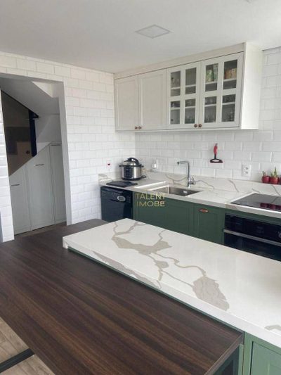 Cobertura, 3 quartos, 179 m² - Foto 4