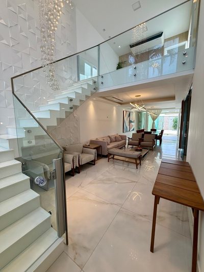 Casa, 3 quartos, 261 m² - Foto 1