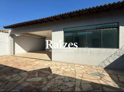 Casa, 4 quartos, 200 m² - Foto 1