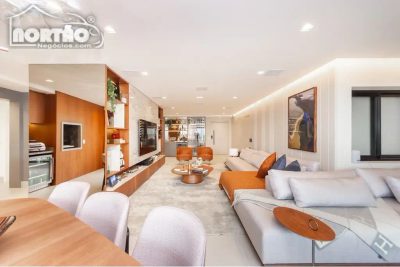 Casa, 4 quartos, 206 m² - Foto 1