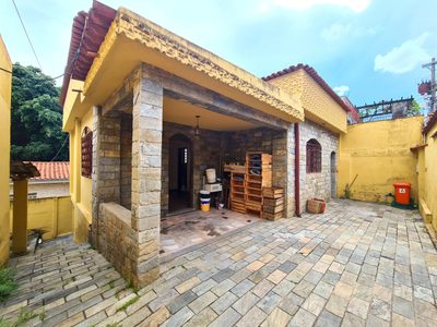 Casa, 2 quartos, 320 m² - Foto 1