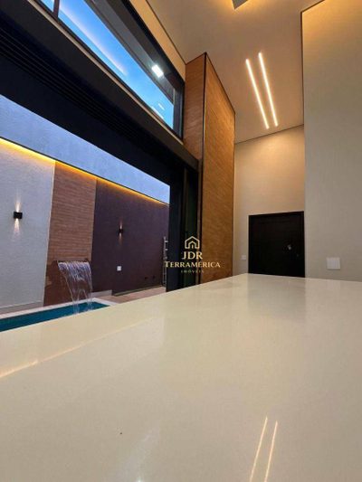 Casa, 3 quartos, 180 m² - Foto 1
