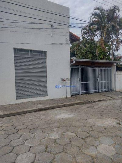 Casa, 3 quartos, 190 m² - Foto 1