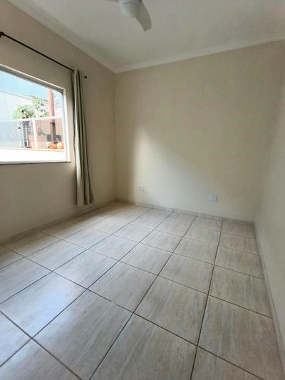 Casa, 3 quartos, 150 m² - Foto 2