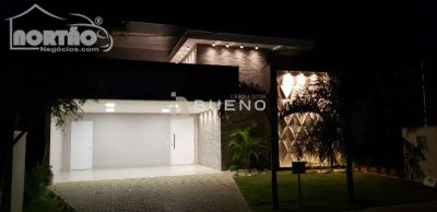 Casa, 237 m² - Foto 2