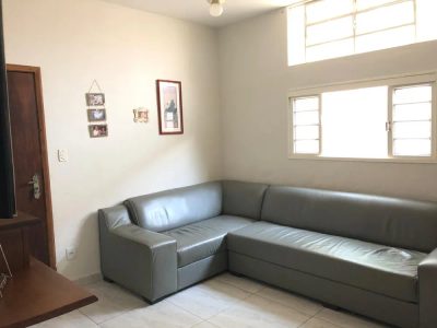 Casa, 4 quartos, 214 m² - Foto 1