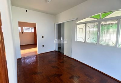 Casa, 4 quartos, 135 m² - Foto 3