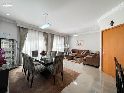 Apartamento, 4 quartos, 217 m² - Foto 2
