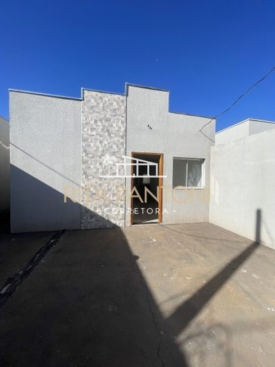 Casa, 2 quartos, 66 m² - Foto 1