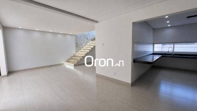 Sobrado, 3 quartos, 256 m² - Foto 4