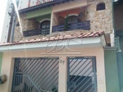 Sobrado, 3 quartos, 246 m² - Foto 1