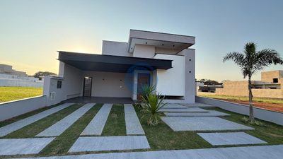 Casa, 3 quartos, 360 m² - Foto 1