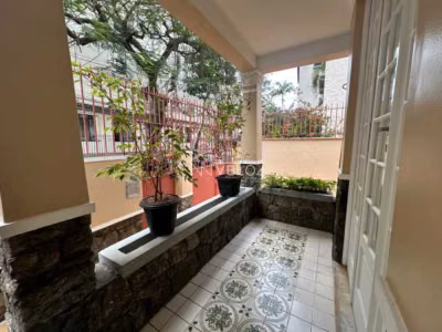 Apartamento, 3 quartos, 216 m² - Foto 1