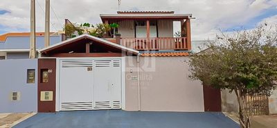 Sobrado, 4 quartos, 172 m² - Foto 1