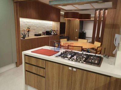 Apartamento, 3 quartos, 140 m² - Foto 1