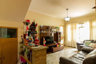 Casa, 4 quartos, 155 m² - Foto 1